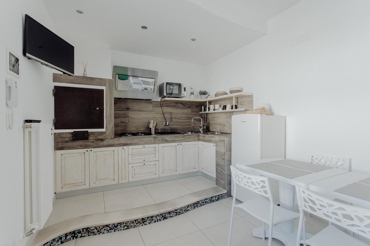 Fantasia House Apartment Монополи Екстериор снимка